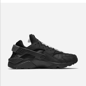 Nike Air Huarache QS Men’s Shoe